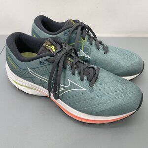 Mizuno Wave Inspire Athletic Running Shoes in Teal and Black